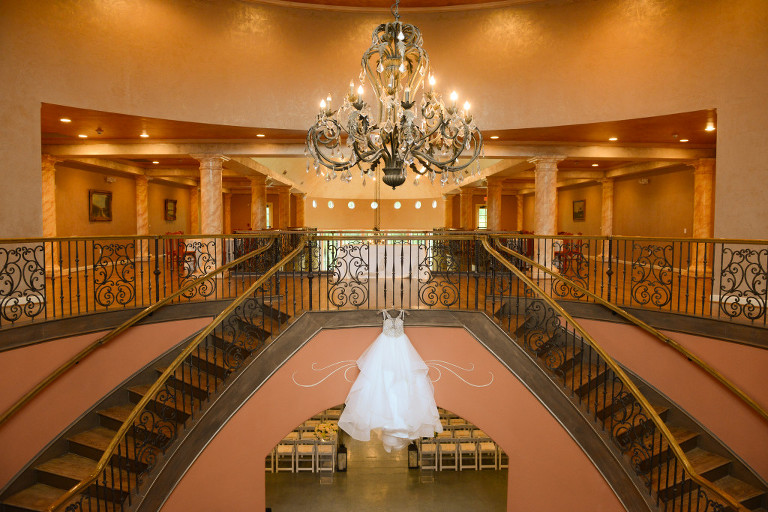 Dana + Jason - Evoke Photography//En Vogue Events//Chateau Polonez